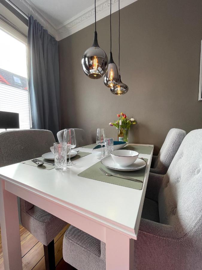 Altbaucharme Deluxe Mit Balkon In Zentraler Lage Apartamento Kiel Exterior foto